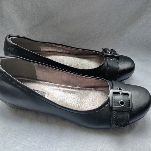 Ecco | Black Leather Wedge Shoes with Silver Buckle Womens Size 38 Womens 8 - Picture 2 of 13